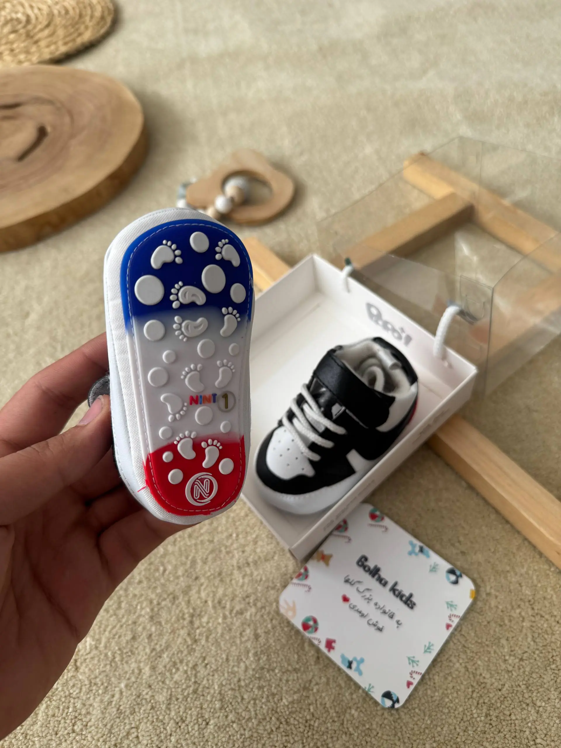 پاپوش نایکی سفید مشکی