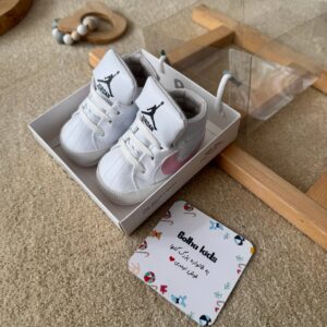 پاپوش نایکی ساقدار سفید صورتی