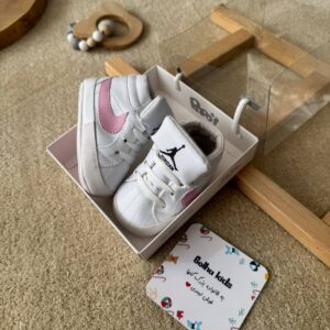 پاپوش نایکی ساقدار سفید صورتی